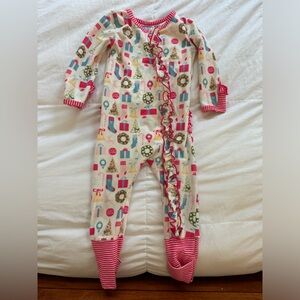 Sweet Honey Size 2T Christmas Pajamas